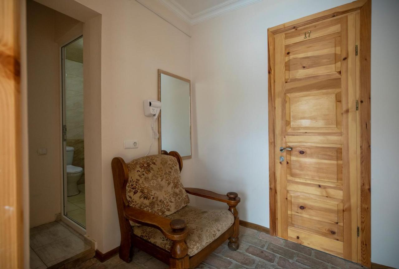 Royal House Hotel Gori Luaran gambar