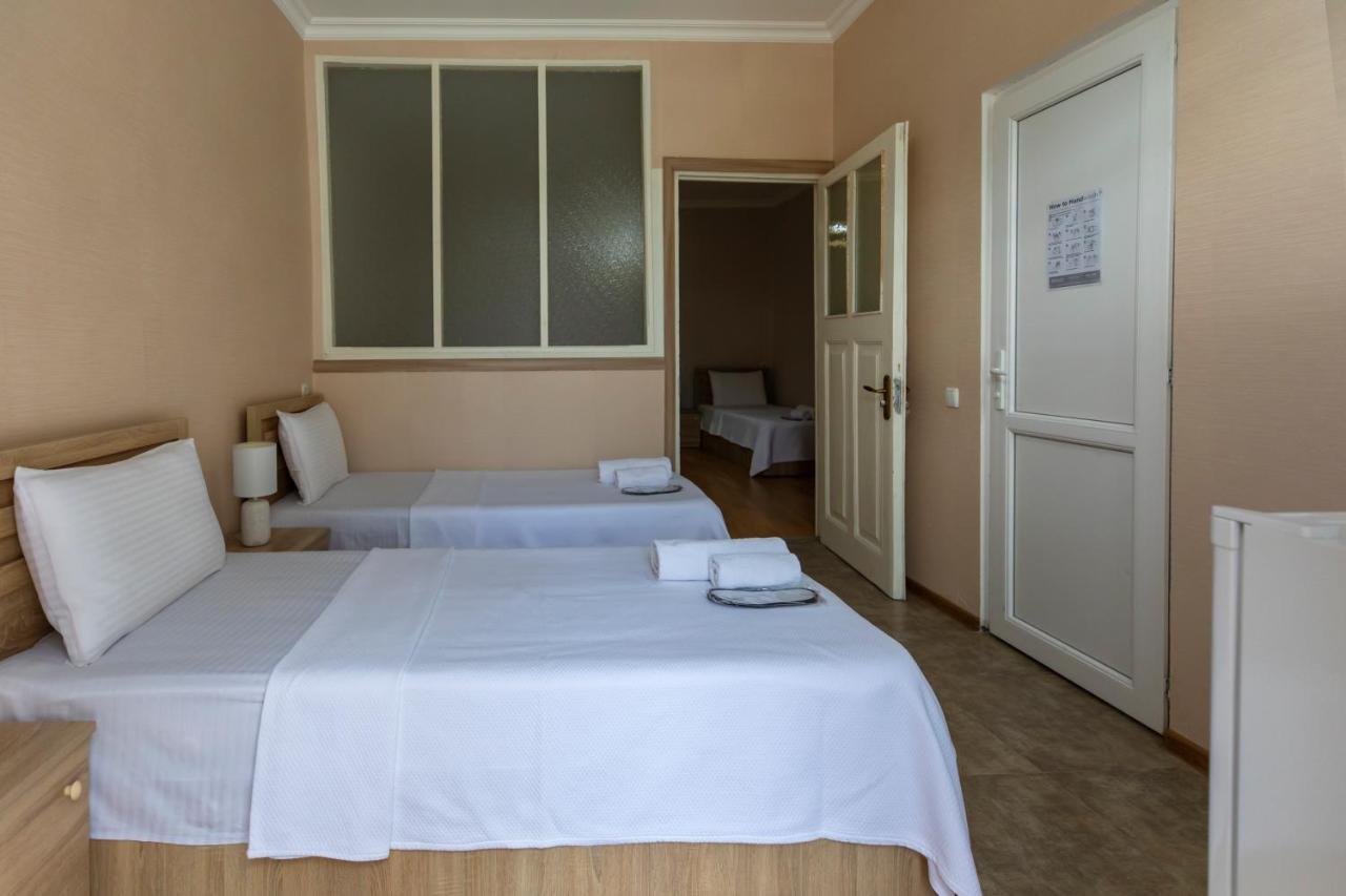 Royal House Hotel Gori Luaran gambar