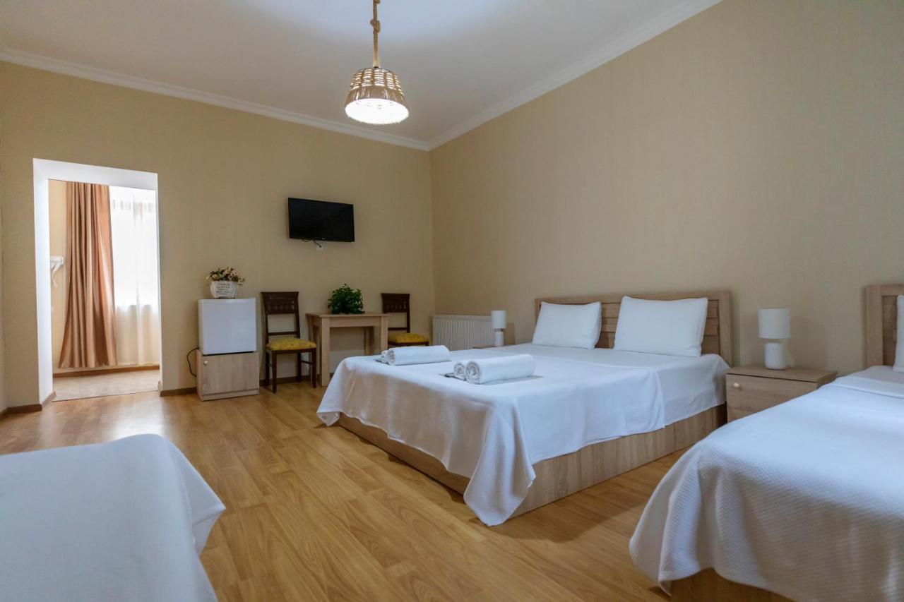 Royal House Hotel Gori Luaran gambar